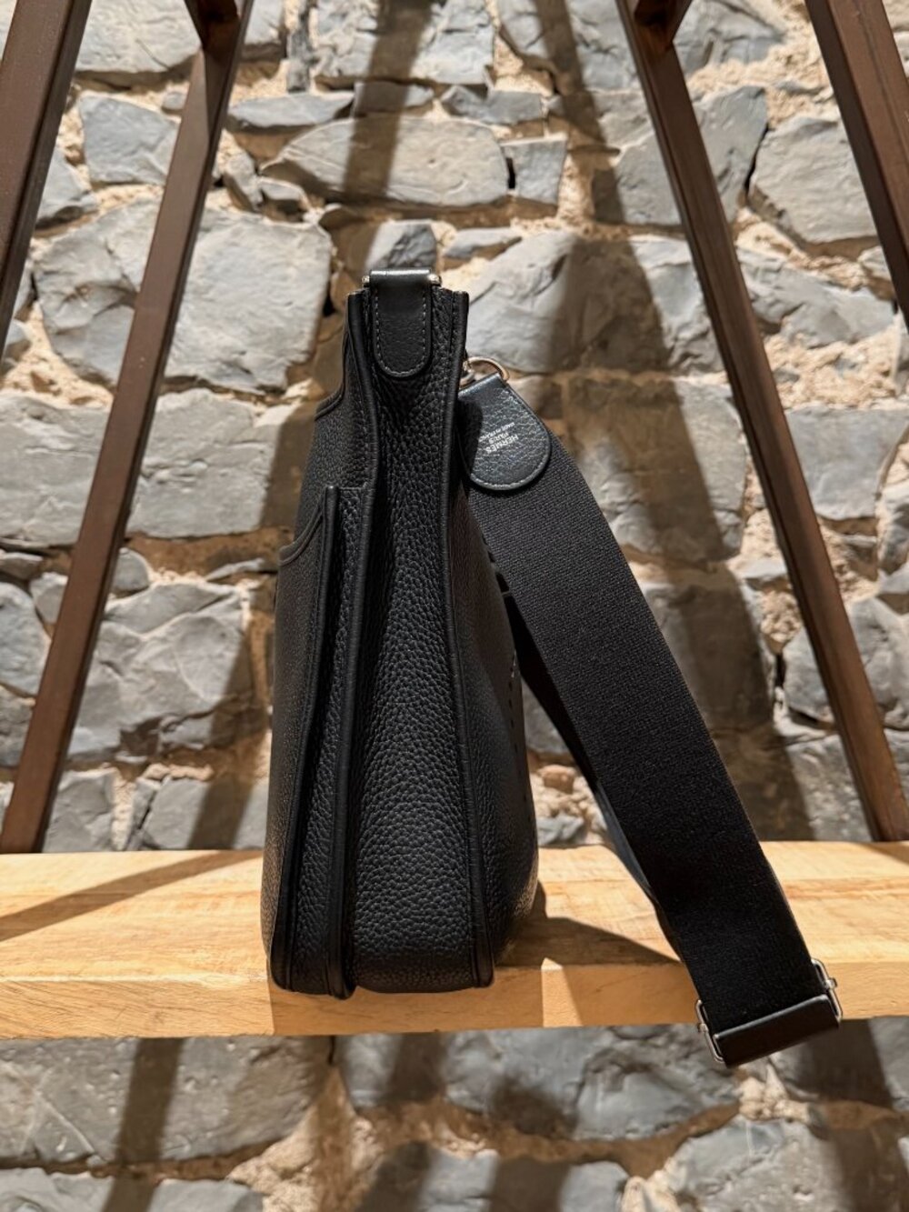 Hermès 2015 Black Clemence Evelyne III 29 Crossbody Bag - Picture 5 of 16